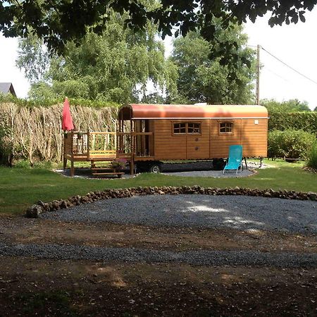 Roulotte Du Petit Bois Villa Theillement Kültér fotó