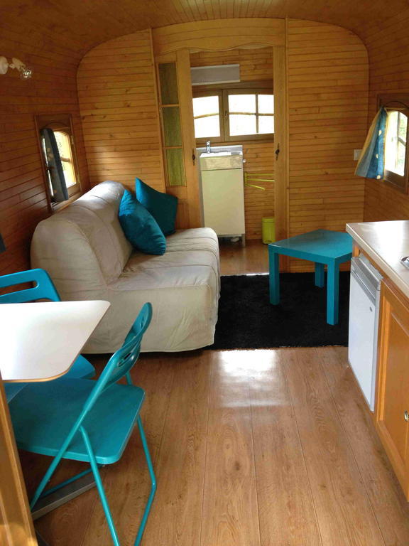 Roulotte Du Petit Bois Villa Theillement Kültér fotó